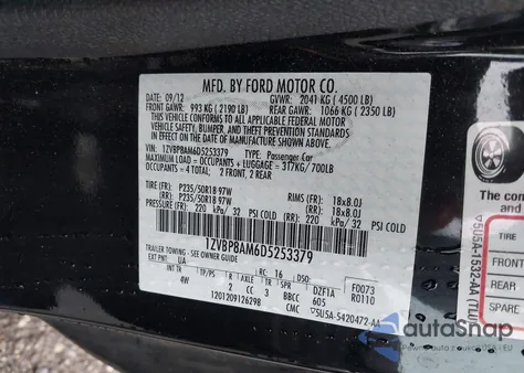 2013 Ford Mustang V6 Premium from USA, damaged, VIN 1ZVBP8AM6D5253379